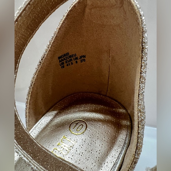 Dream Pairs Ingrid Size 10 Women’s Low Wedge Heel With Ankle Strap - Picture 7 of 10